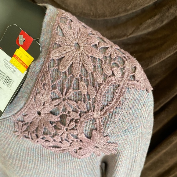 Denver Hayes // Violet Long Sleeve Top - Picture 5 of 7